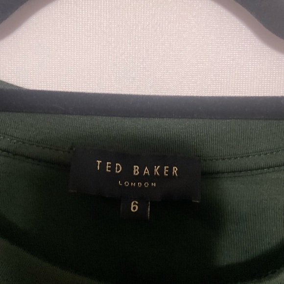 Ted Baker Imojene  sweater dress with structured shoulders size 6 LIKE NEW - Picture 9 of 9